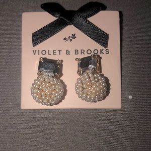 NWT VIOLET & BROOKS Silver Elyse Dress Up Earrings